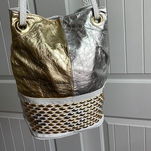 New World Collection 80’s Genuine Leather Bucket Bag